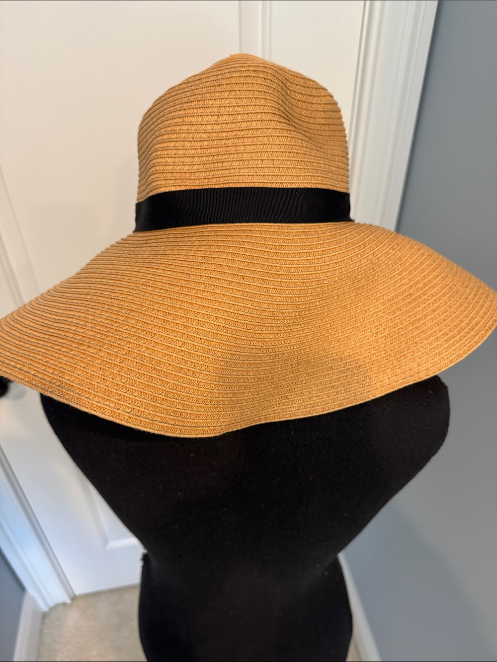 Women's Wide Brim Sun Hat with Black Band - Tan medium large